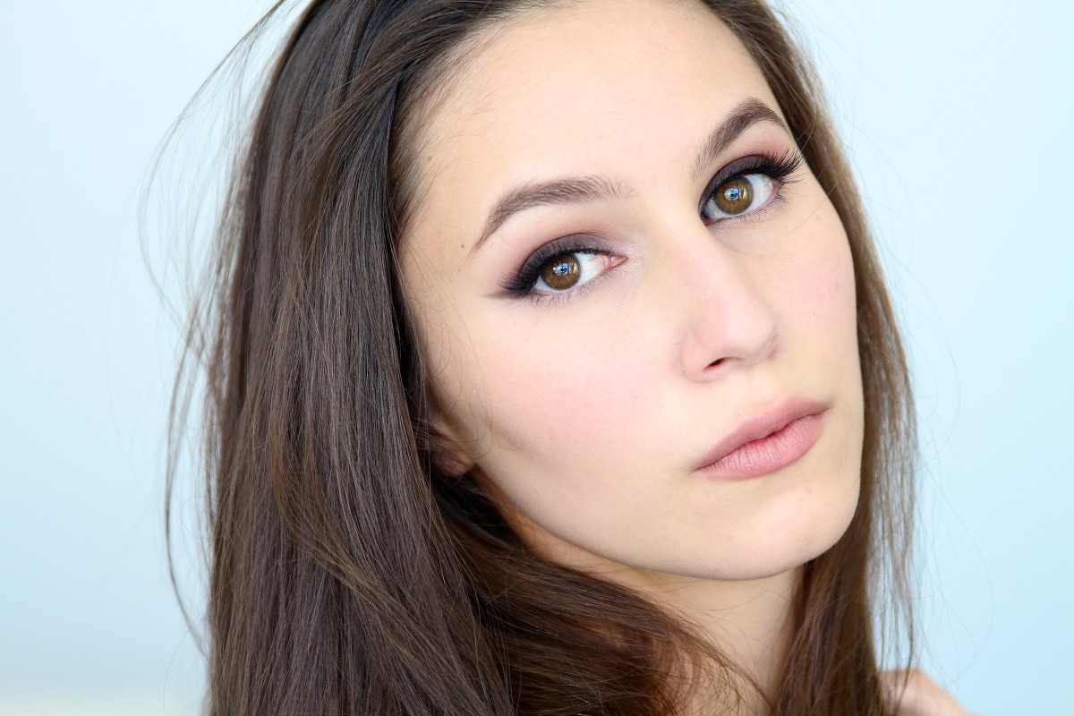 Urban Decay Naked 3 Tutorial and Giveaway!